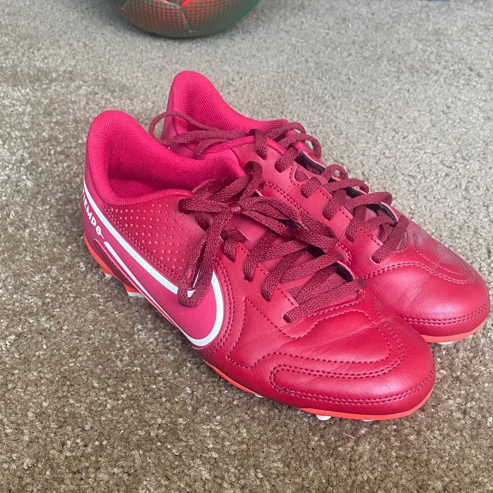 Nike Tiempo Legend 9 Club FG/MG Soccer Cleats Color